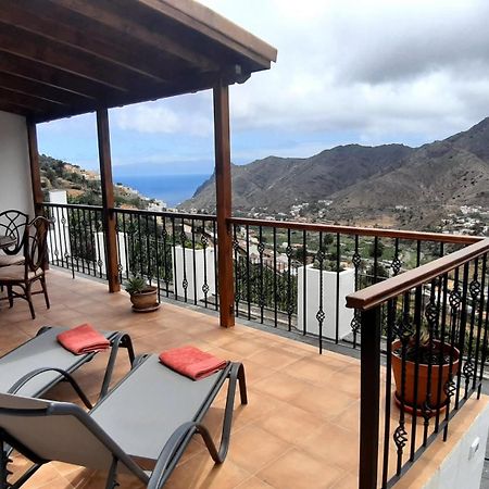 Casa La Sabina Roja 1 - Casa Con Impresionantes Vistas Sobre Hermigua Y El Mar Bagian luar foto