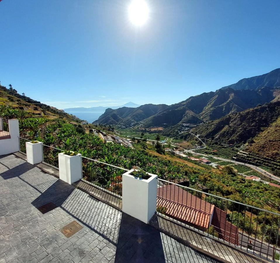 Casa La Sabina Roja 1 - Casa Con Impresionantes Vistas Sobre Hermigua Y El Mar Bagian luar foto